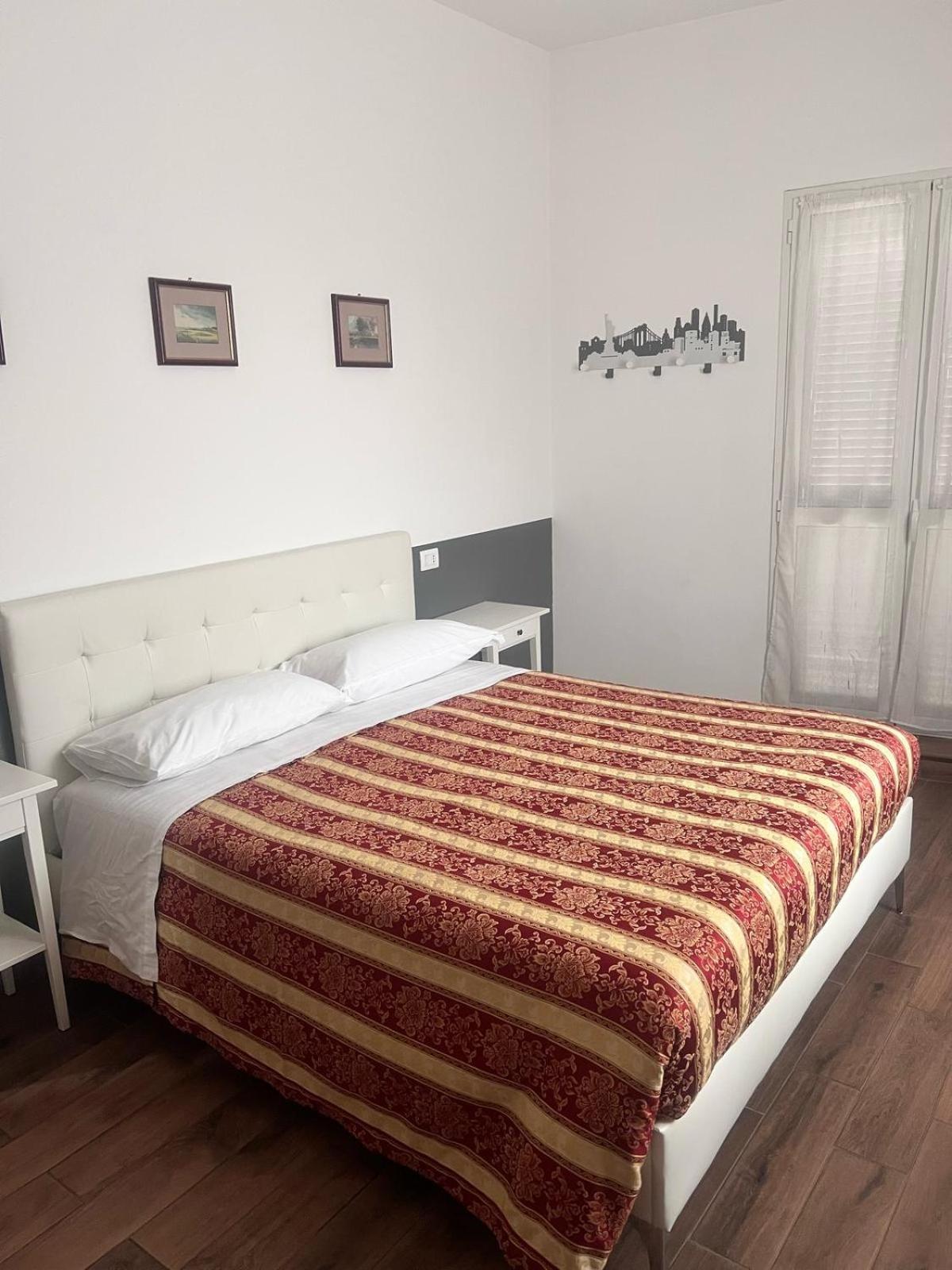 Alo Alo Albergo Casteggio Екстер'єр фото